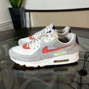 Nike Air Max 90 Recycled Jersey Pack
Shoes SZ 9.5 Grey